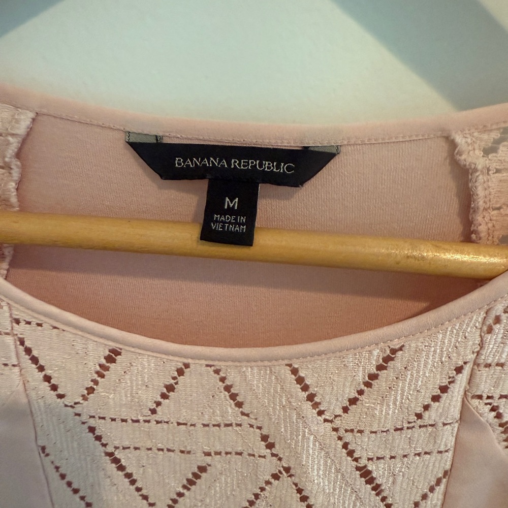 Banana Republic Pink Asymmetrical Graphic Blouse - Picture 2 of 2